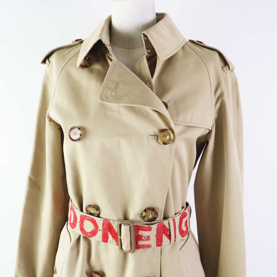 Burberry trench coat 8037621 Outer: 100% cotton, Lining: 100% cotton, Sleeve lining: 100% cupra, Pocket lining: 65% polyester, 35% cotton beige Graffiti Women 36