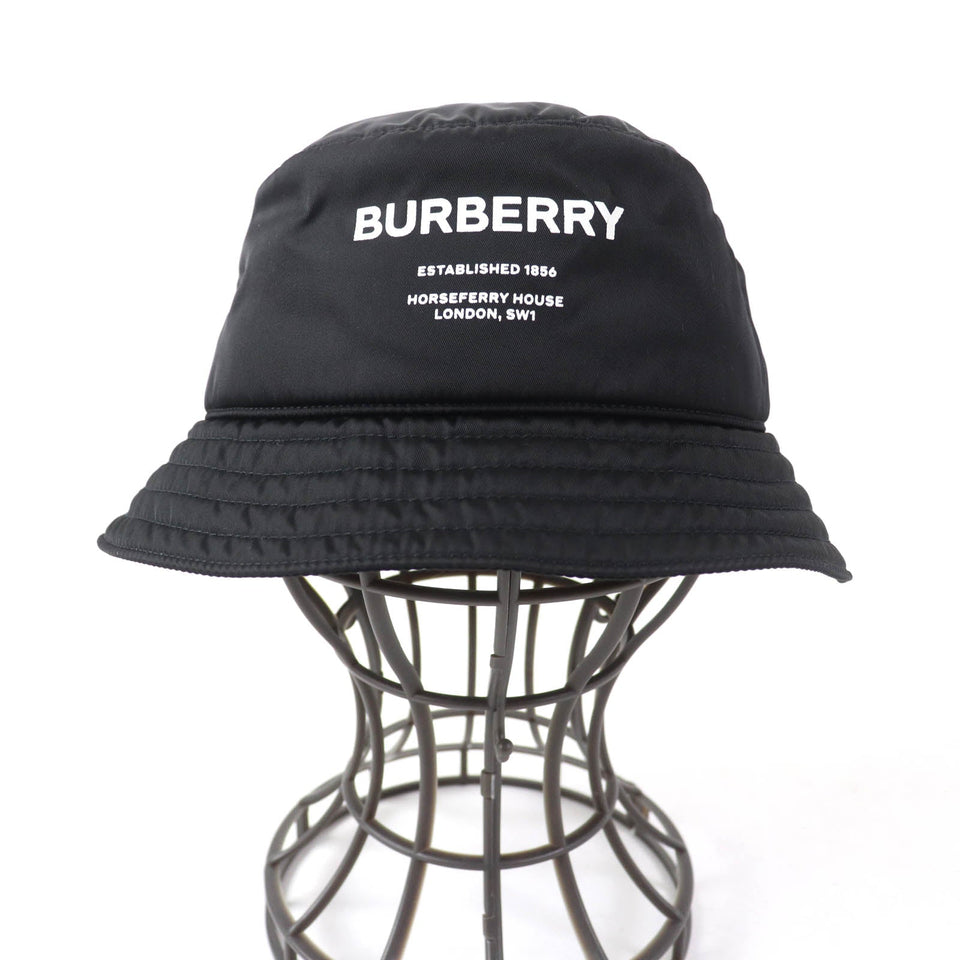 Burberry hat 8044081 Main: 100% nylon, Lining: 100% nylon, Filling: 100% polyester black Women M