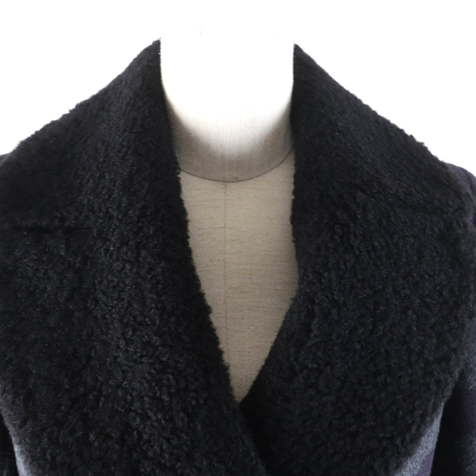 Burberry LONDON coat Outer: 84% wool, Outer: 16% polyester, Lining: Cupra, Fur: Mouton Purple gray Women 38