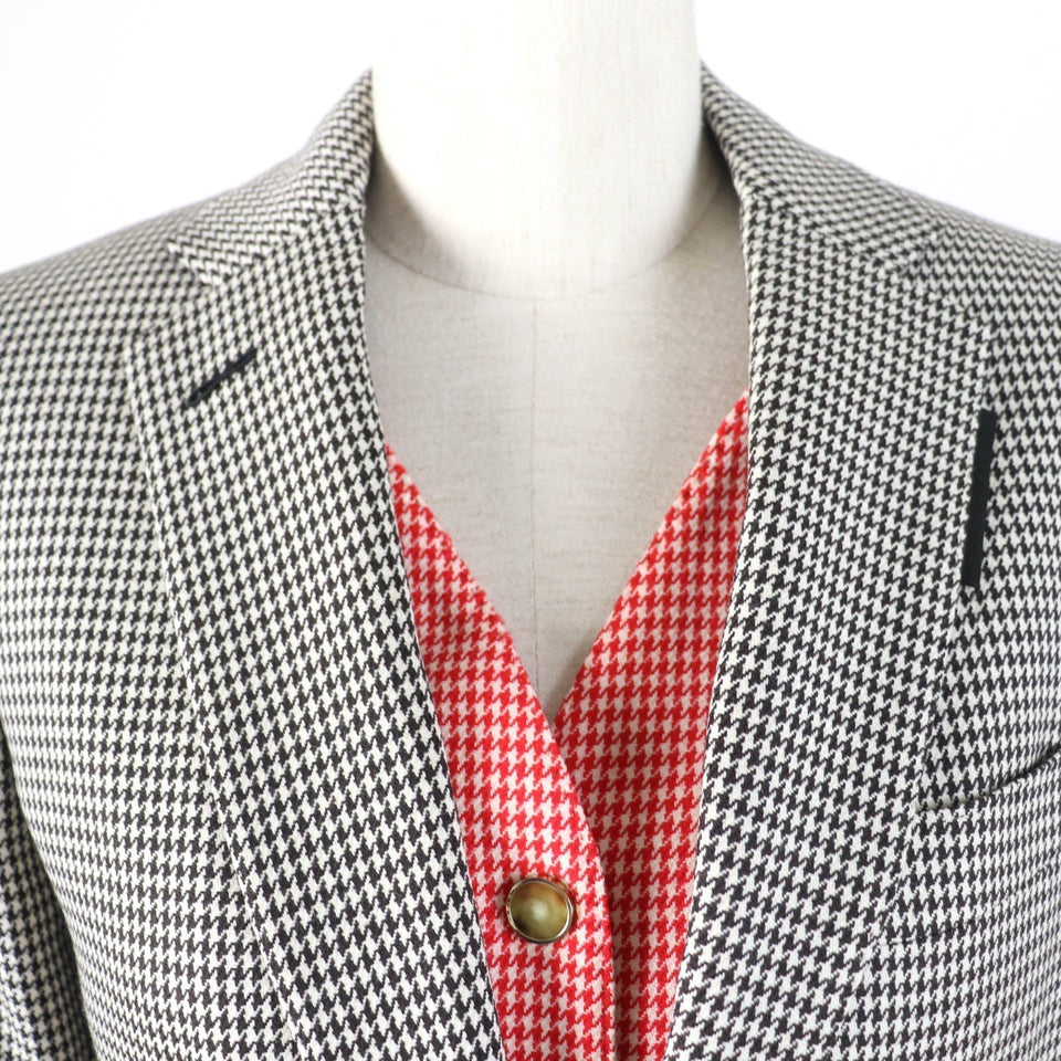 Burberry tailored jacket 4562621 Main: 100% wool, Lining: 100% cupra, Sleeve lining: 50% acetate, Sleeve lining: 50% cupra, Part: 72% wool Black type Women 36