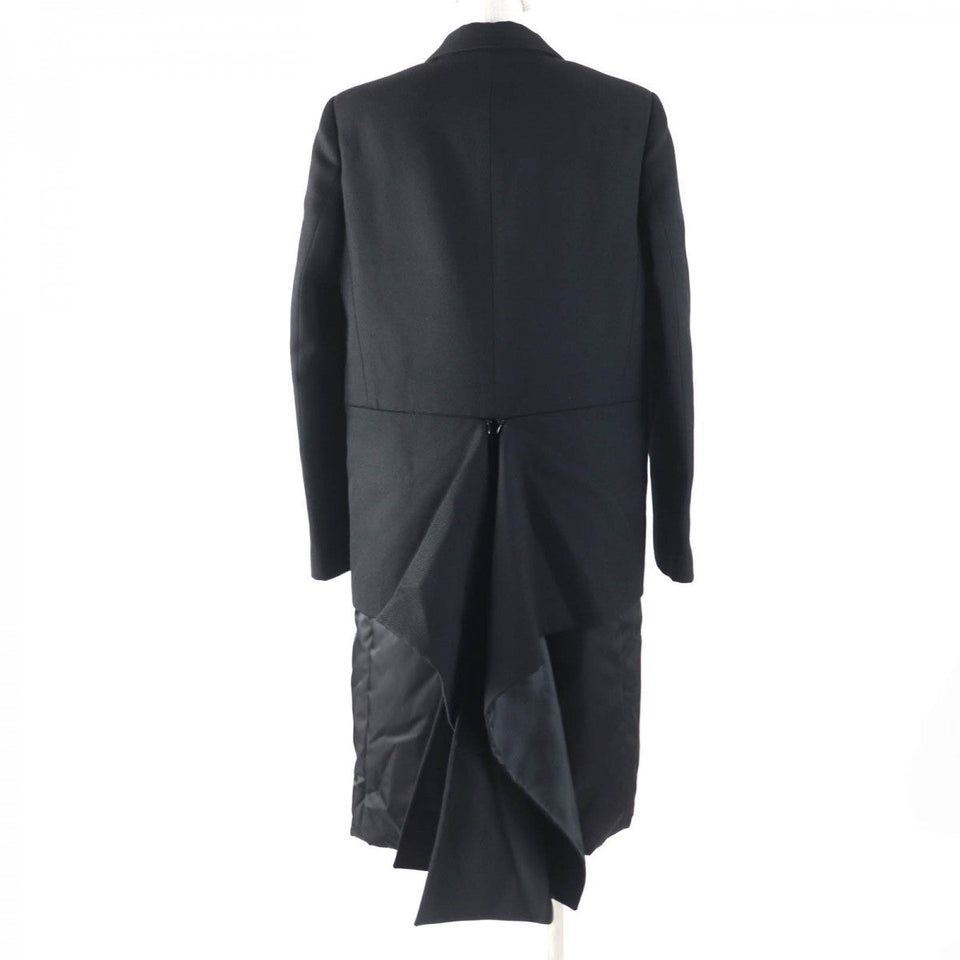 Burberry coat Main: 100% virgin wool, Lining: 100% silk, Part: 96% nylon, Part: 4% polyurethane, Filling: 100% polyester black Women 38