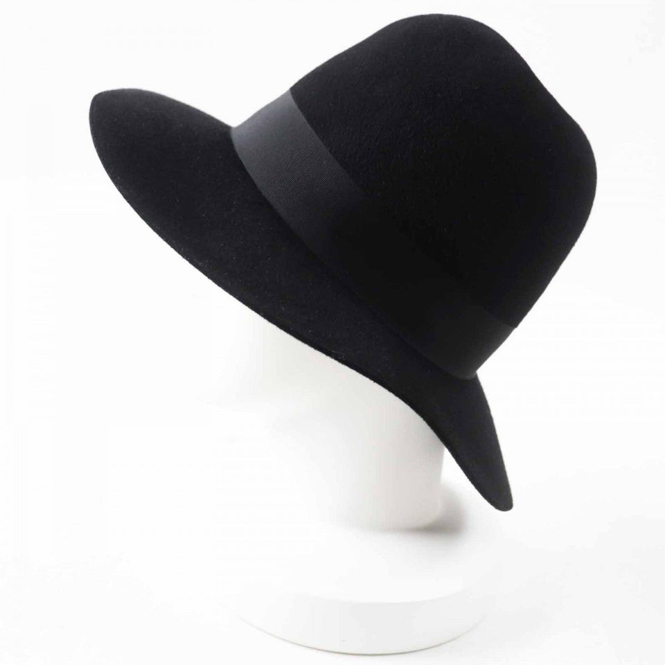Gucci hat 444015 Main: 100% rabbit felt, part: 60% rayon, part: 40% cotton, part: 50% cotton, part: 50% rayon black Women S