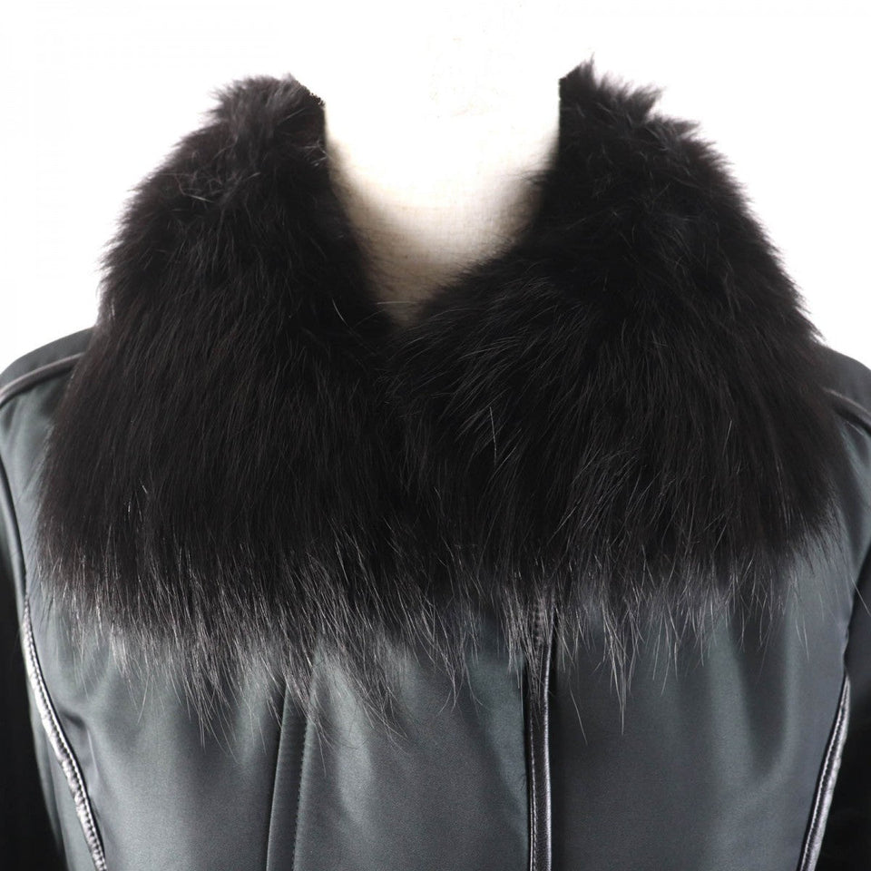 Burberry LONDON coat Outer: 100% polyester, Part: Sheepskin, Fur: Fox, Part: Cowhide, Filling: 100% polyester Dark green Women 38