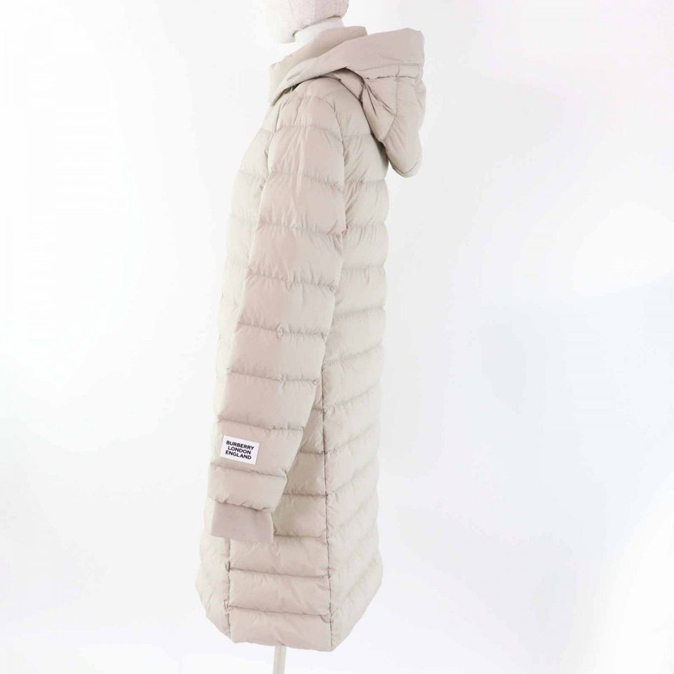 Burberry LONDON down coat Main: 80% nylon, Main: 20% elastane (polyurethane), Lining: 80% nylon, Lining: 20% elastane (polyurethane), Part: 100% polyester, Part: 5% elastane Filling: 90% down, 10% feather light beige Women M