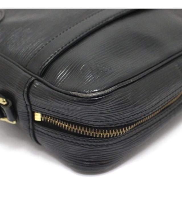 Louis Vuitton Trocadero 27 Diagonal Shoulder Bag Epi Black