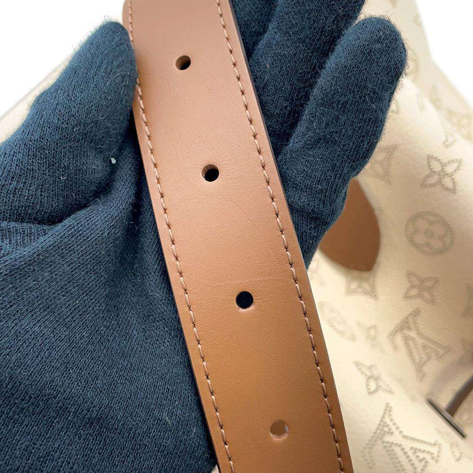 Louis Vuitton Girolata Shoulder Bag Mahina Leather
