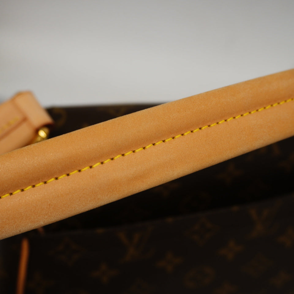 Louis Vuitton Shoulder Bag Monogram Beverly MM