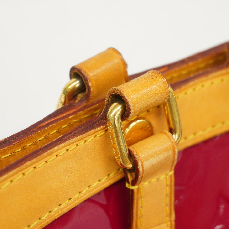 Louis Vuitton Monogram Vernis Blair MM Shoulder Bag Red