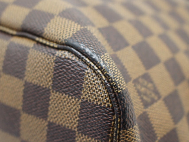 Louis Vuitton Neverfull MM Tote Bag Damier