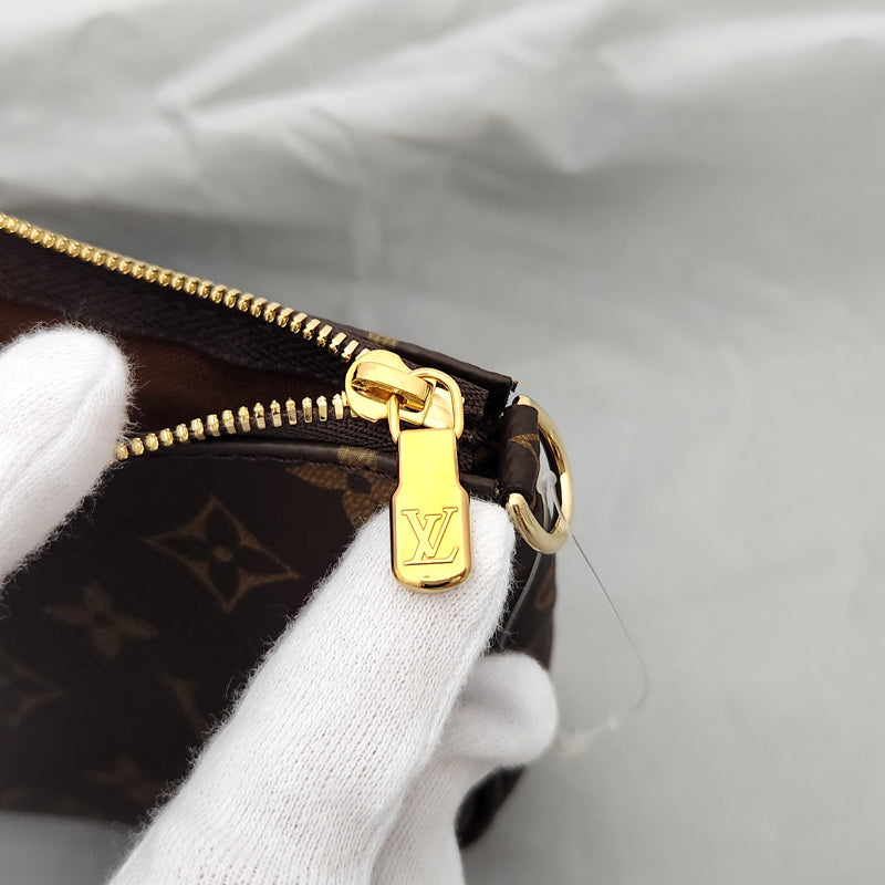 Louis Vuitton Multi Pochette Accessoire Monogram Shoulder Bag