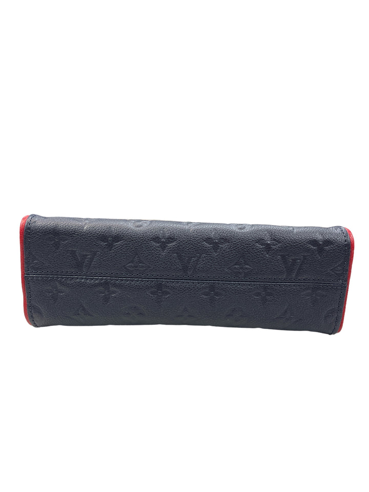 Crossbody Designer By Louis Vuitton Size: Small