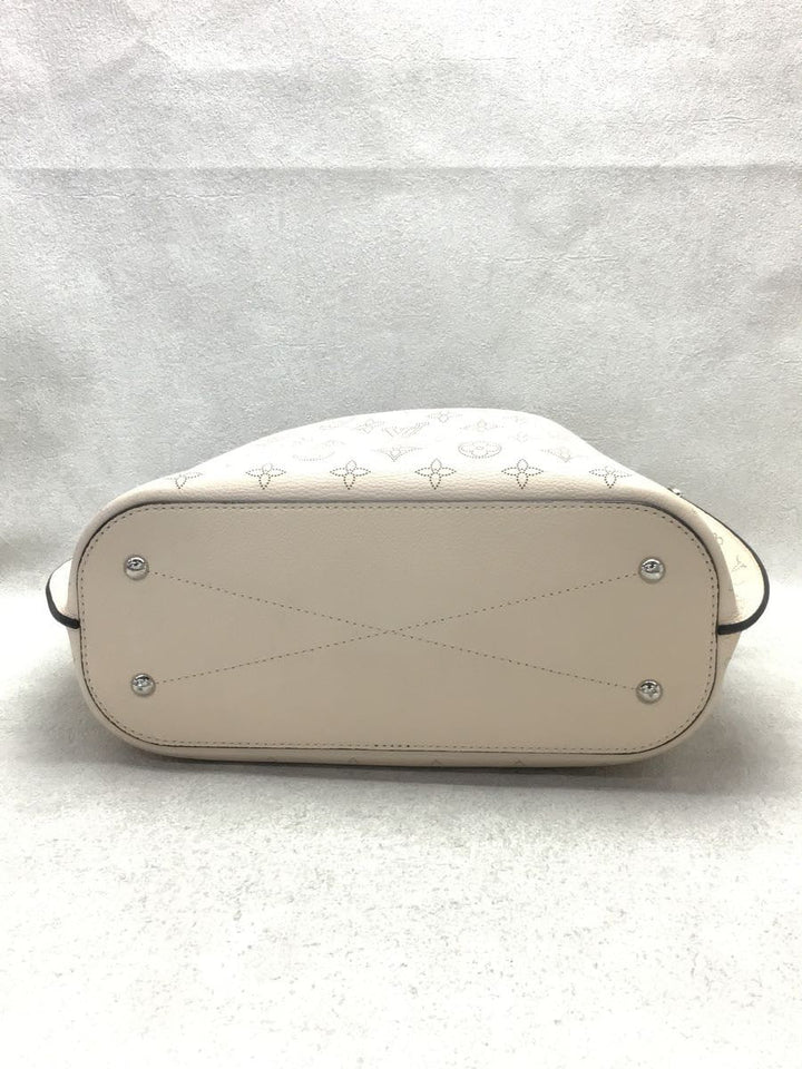 Louis Vuitton Tote Bag leather