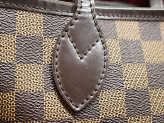 Louis Vuitton Neverfull MM Tote Bag Damier