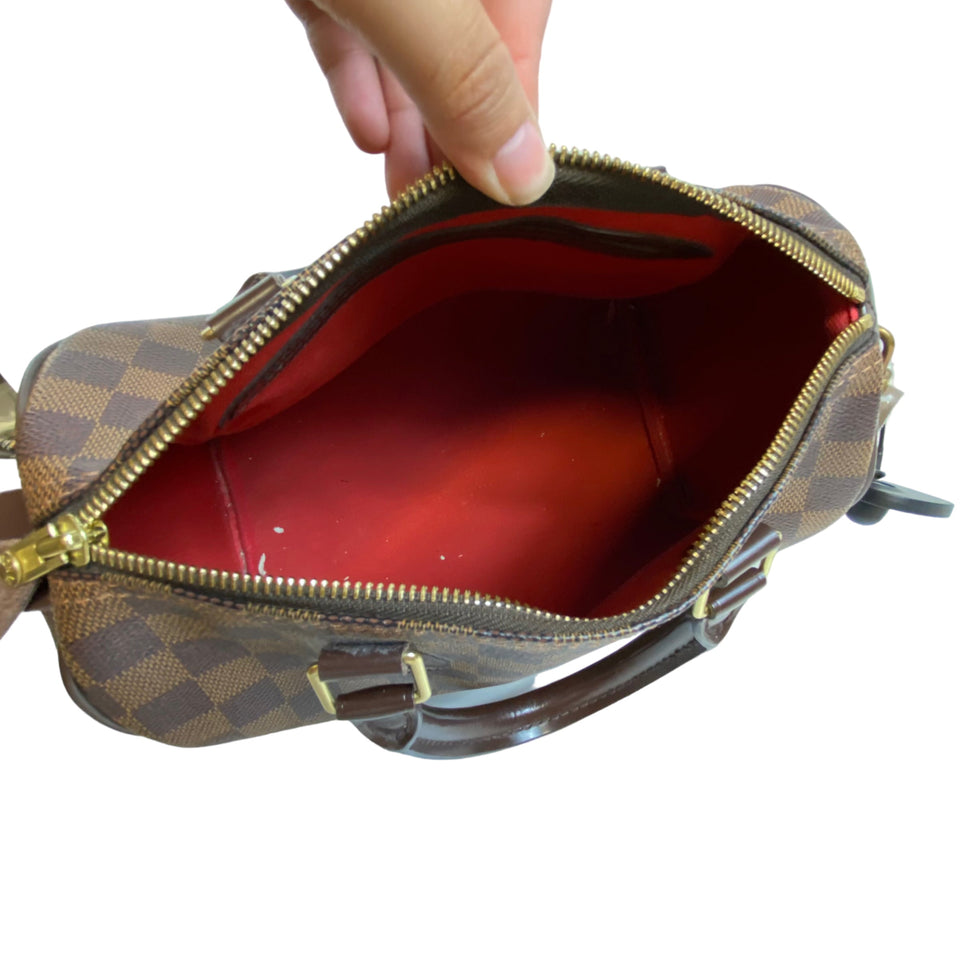 Handbag Luxury Designer By Louis Vuitton Size: Medium