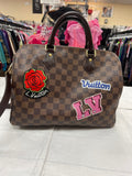 Handbag Designer By Louis Vuitton Size: Medium