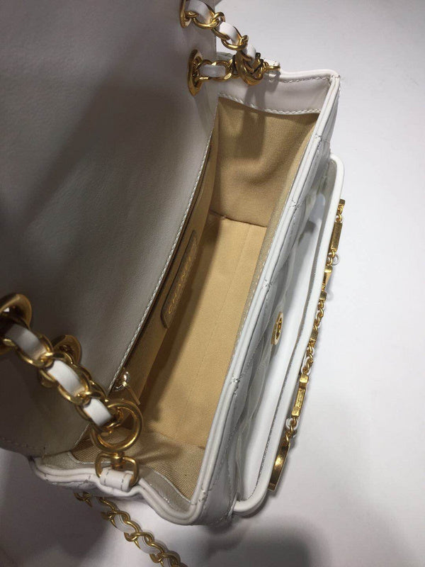 Luxury Premium Chanel White Quilted Chain Bag – Bags Junction
