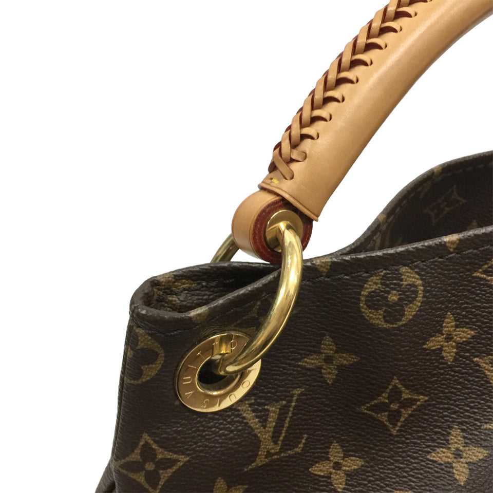 Louis Vuitton Artsy MM Shoulder Bag Monogram