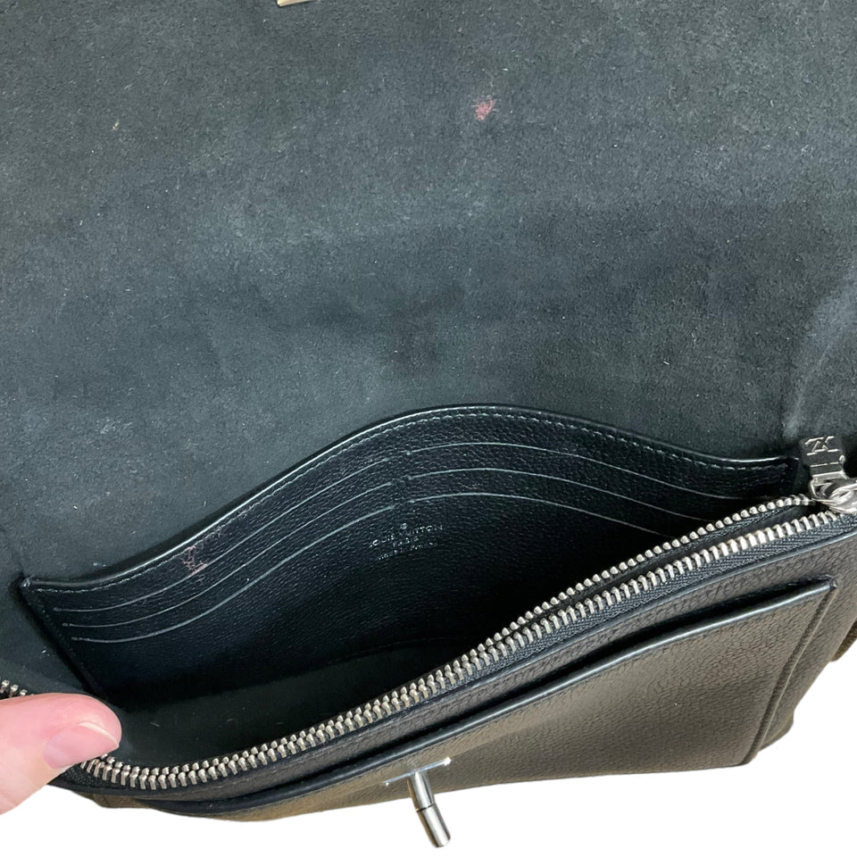Handbag Luxury Designer By Louis Vuitton Size: Small
