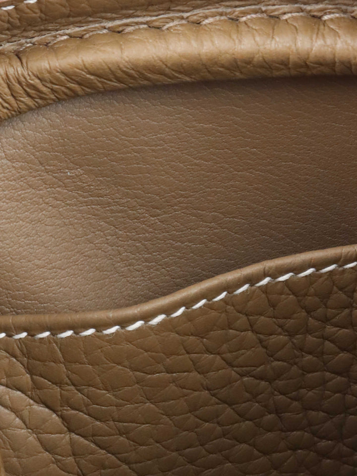 Hermes Etoupe Lindy 26 GHW.