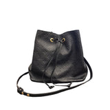 Handbag Luxury Designer By Louis Vuitton Size: Medium