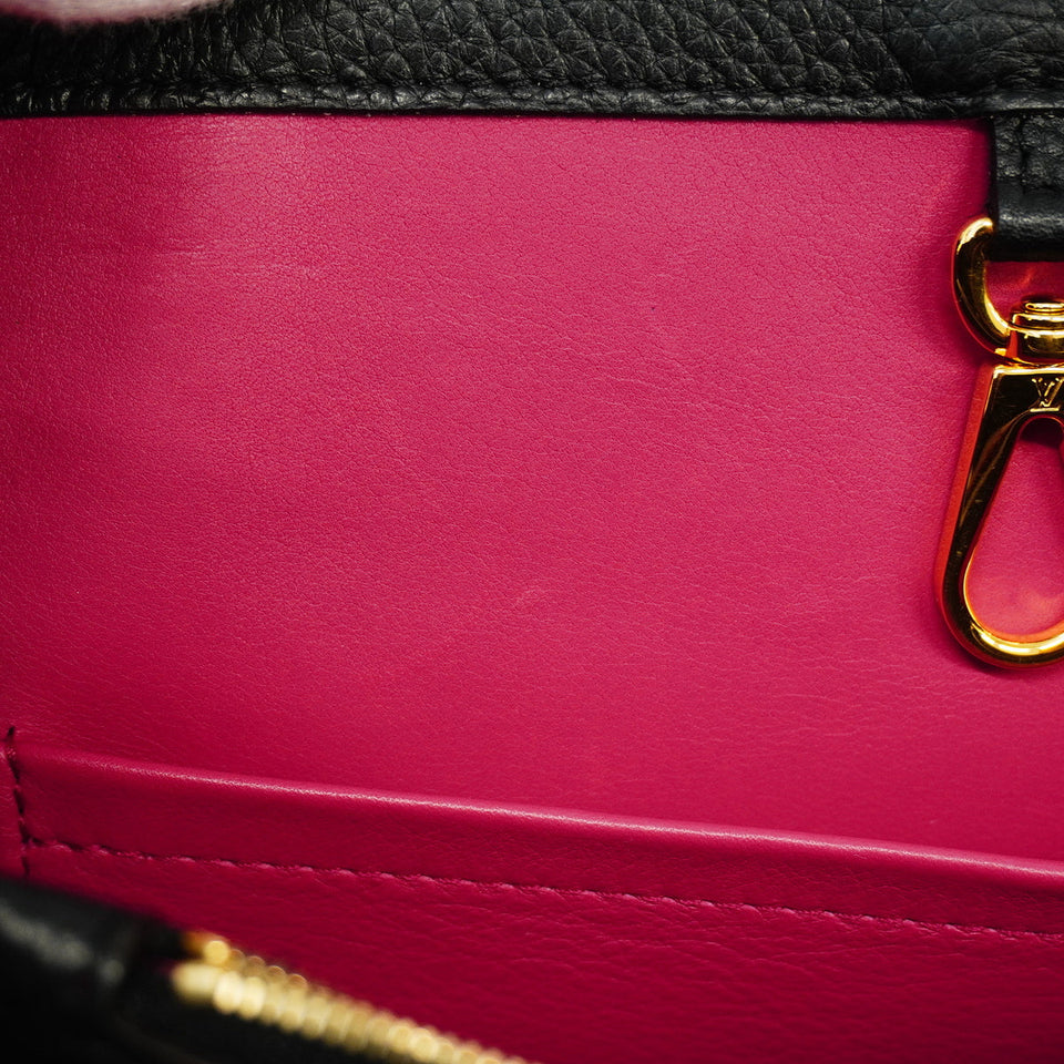 Louis Vuitton Handbag Taurillon Capucines MM Black
