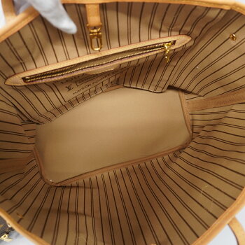 Louis Vuitton Monogram Neverfull MM  Tote Bag