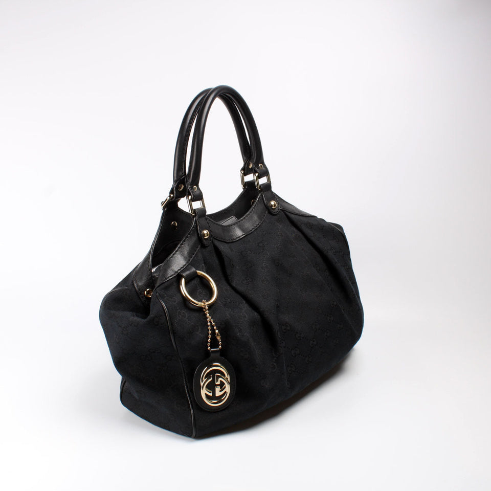 Gucci 211944 Sukey GG Canvas Medium Bag
