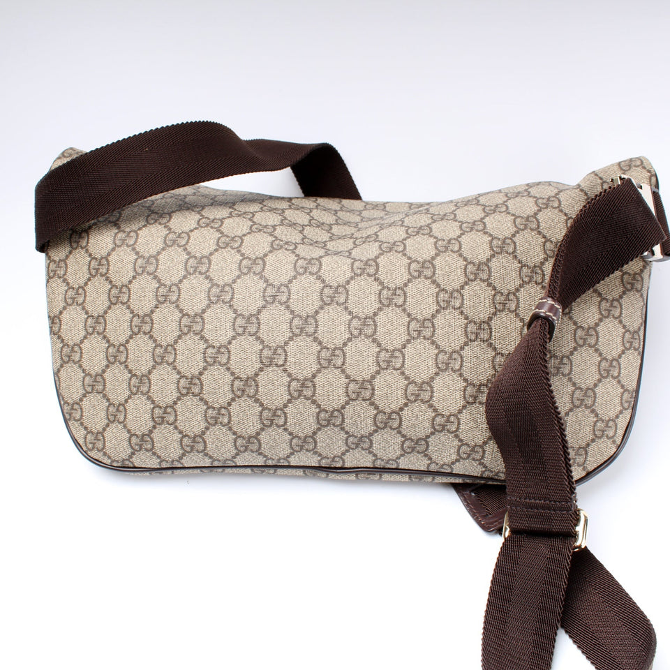 Gucci 211110 GG Supreme Belt Bag