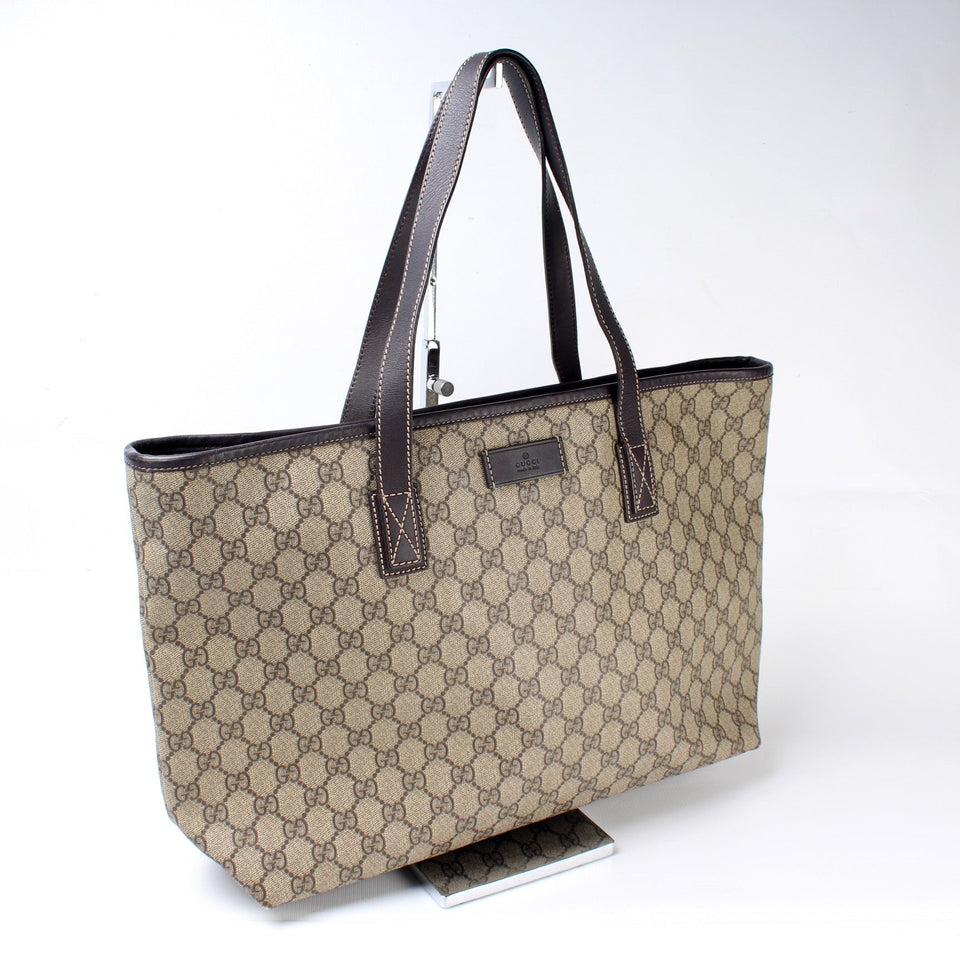 Gucci 211137 GG Supreme Medium Zip Tote Bag