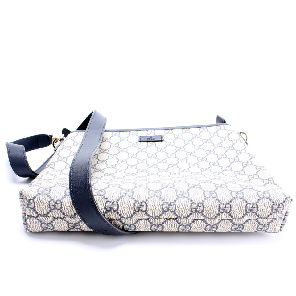 Gucci GG Supreme Crossbody 388924 Bag