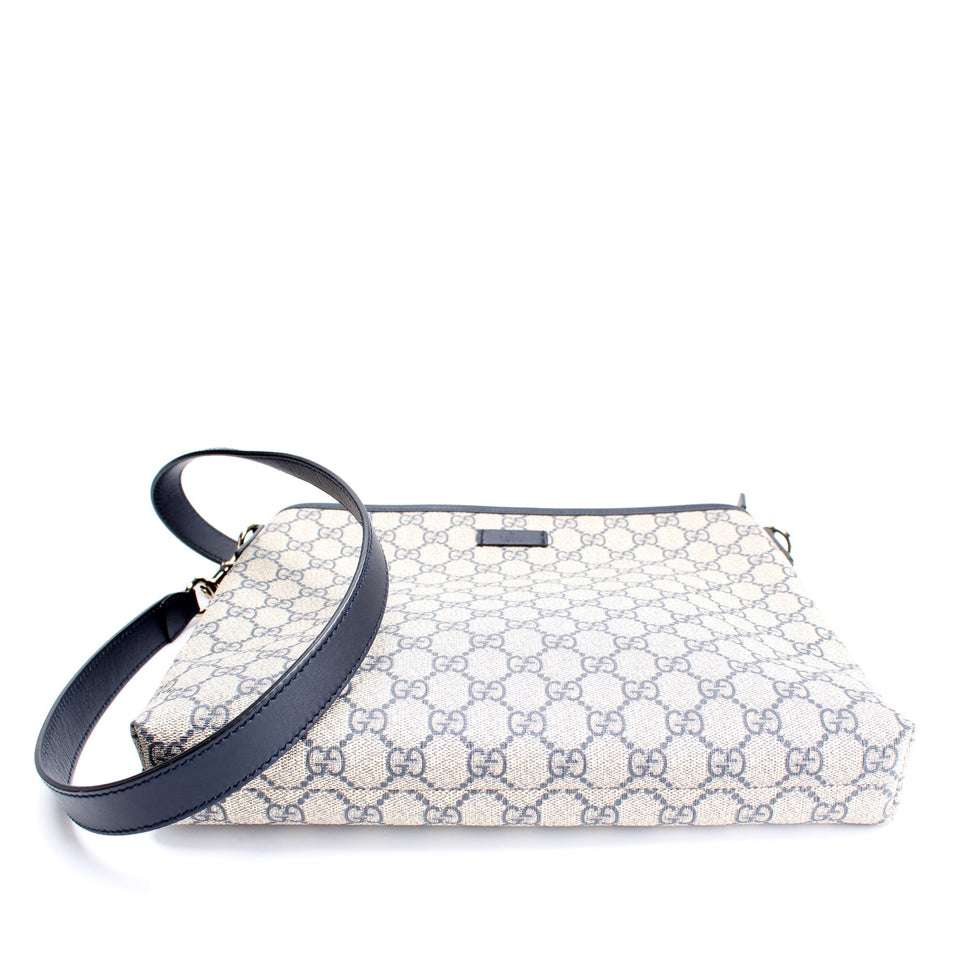 Gucci 388924 GG Supreme Crossbody Bag