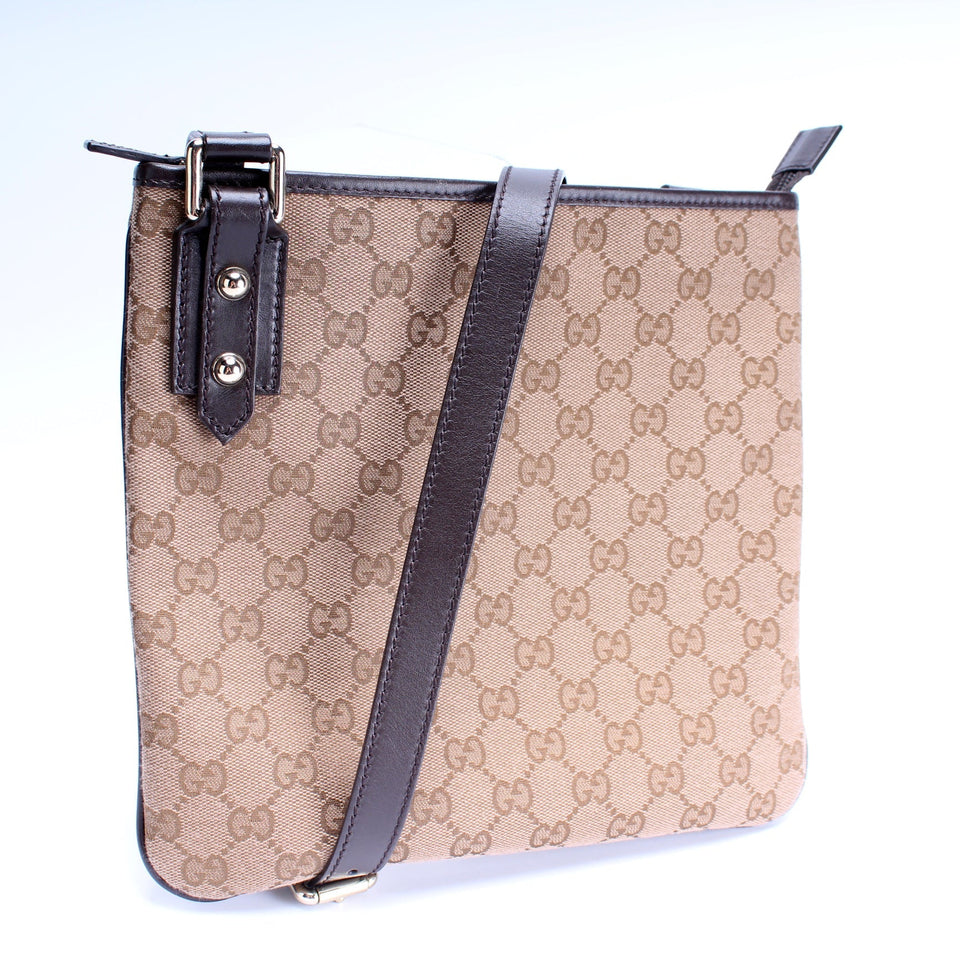 Gucci 257246 GG Canvas Flat Messenger Bag