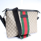 Gucci 523335 GG Supreme Messenger Bag