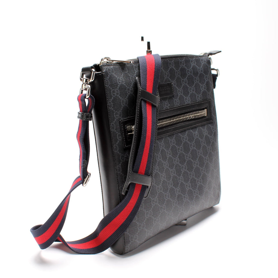 Gucci 474137 GG Supreme Messenger Bag
