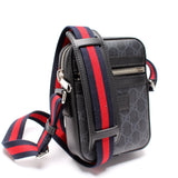 Gucci 598103 GG Supreme Messenger Bag