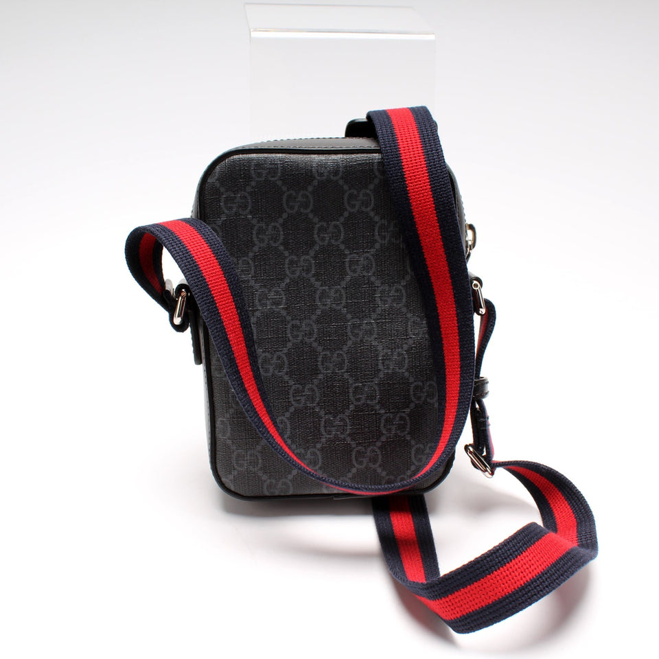 Gucci 598103 GG Supreme Messenger Bag