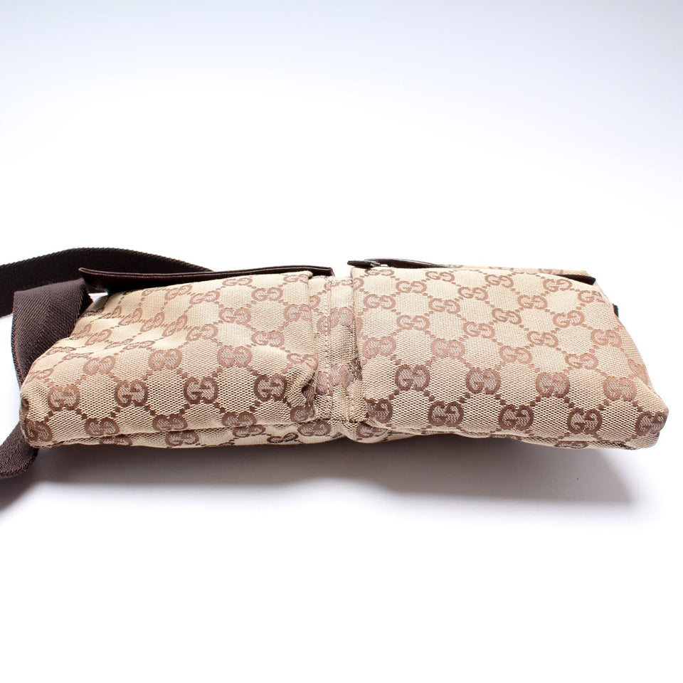 Gucci 28566 GG Canvas Wait Bag