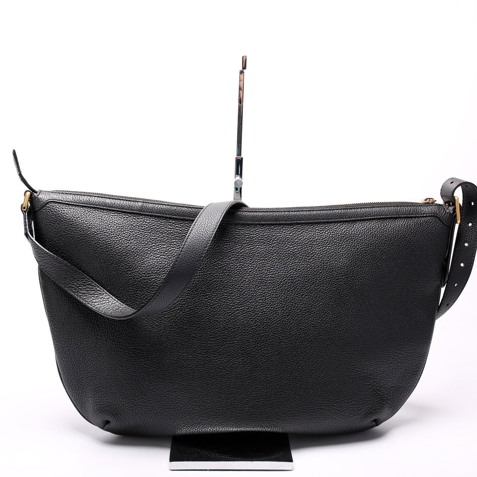 Gucci 523588 Half Moon Bag