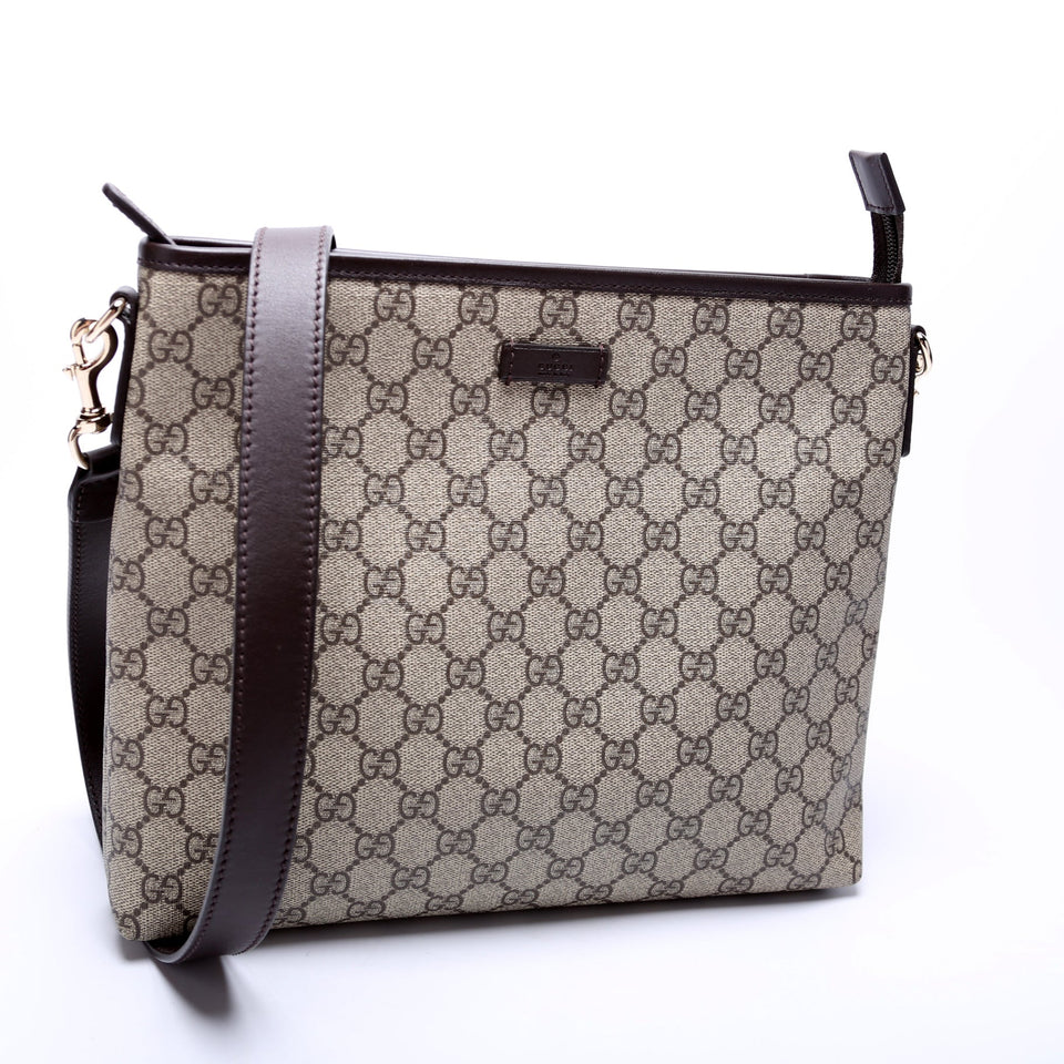 Gucci 388924 GG Supreme Crossbody Bag