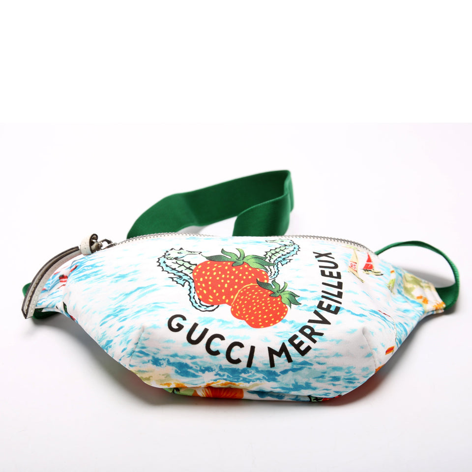 Gucci 502095 GG Supreme Strawberry Belt Bag
