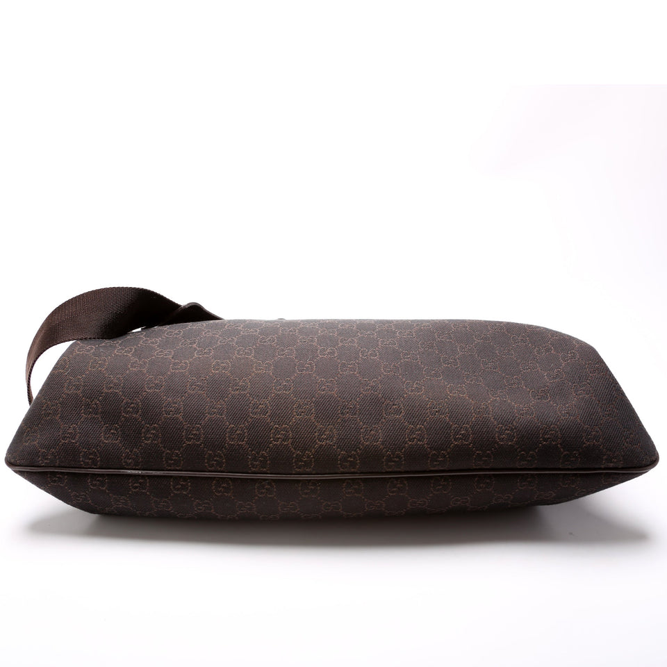 Gucci 190628 GG Canvas Messenger Bag