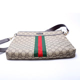 Gucci 388926 GG Supreme Flat Messenger Bag