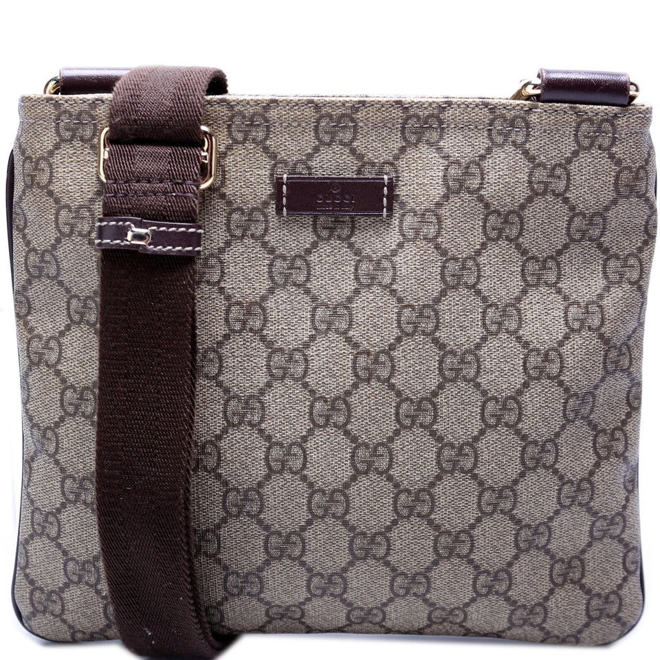 Gucci 201538 GG Supreme Flat Messenger Bag