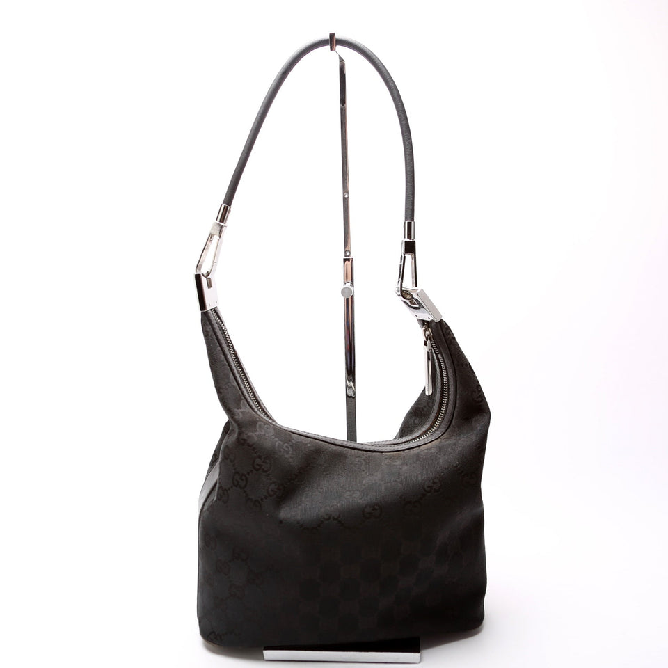 Gucci 001-3814 GG Canvas Clasp Hobo Bag