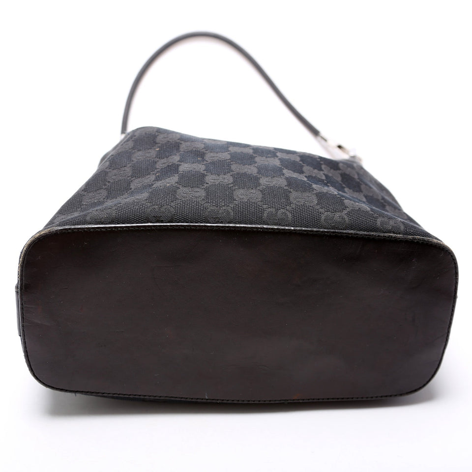 Gucci 001-3814 GG Canvas Clasp Hobo Bag
