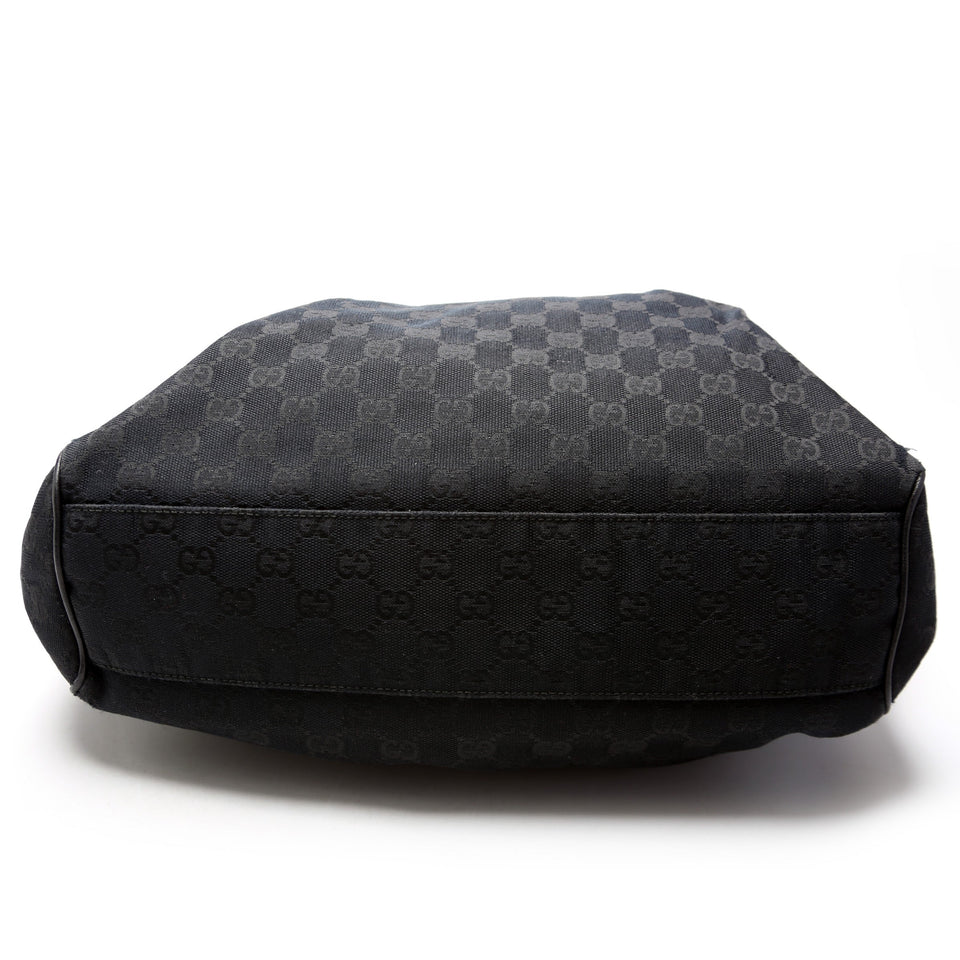 Gucci 211944 Sukey GG Canvas Medium Bag