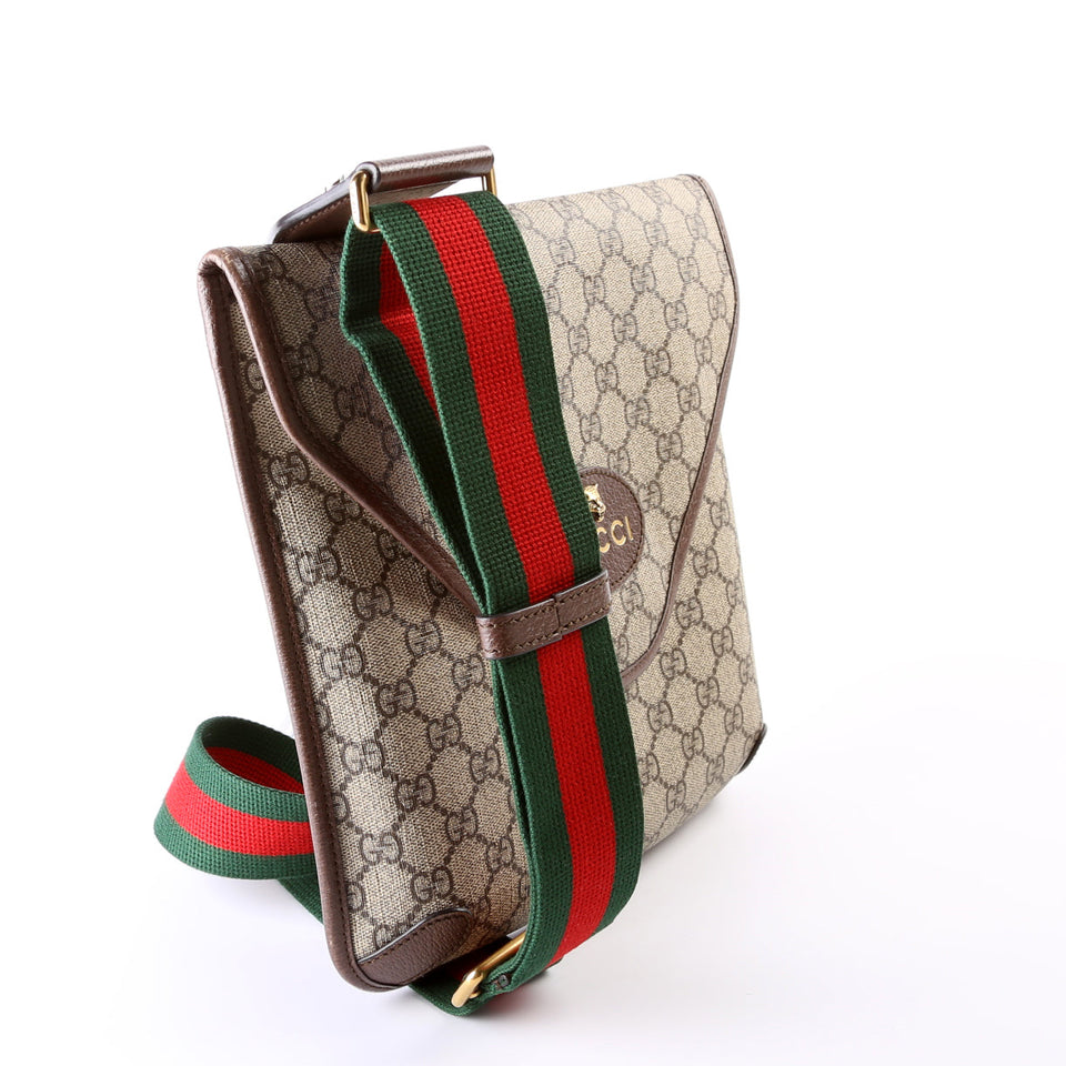 Gucci 598604 GG Supreme Neo Vintage Messenger Bag