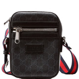 Gucci 598103 GG Supreme Messenger Bag
