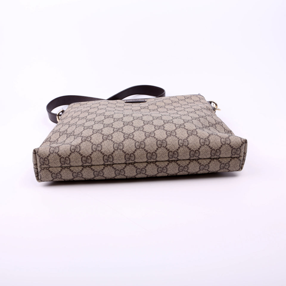 Gucci 388924 GG Supreme Crossbody Brown Bag