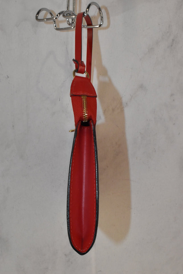 Handbag Designer By Louis Vuitton Size: Small